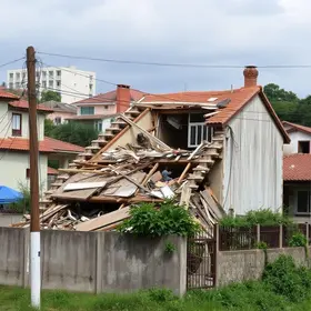 casa corre risco de desabar