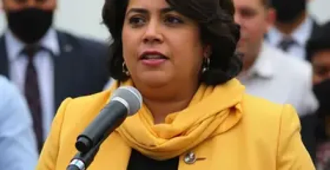Esmênia Miranda