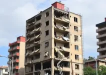 demolição de andares irregulares