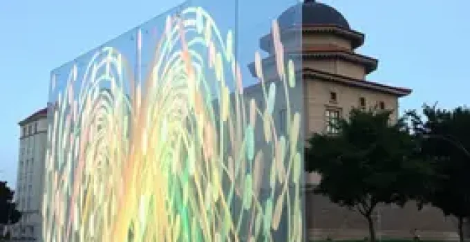 portal na entrada da Cidade Operária