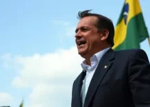 Flávio Bolsonaro desembarca hoje em São Luís