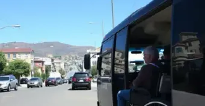 transporte gratuito para eleitoras e eleitores com deficiência