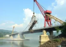 implosão da ponte dos mosquitos